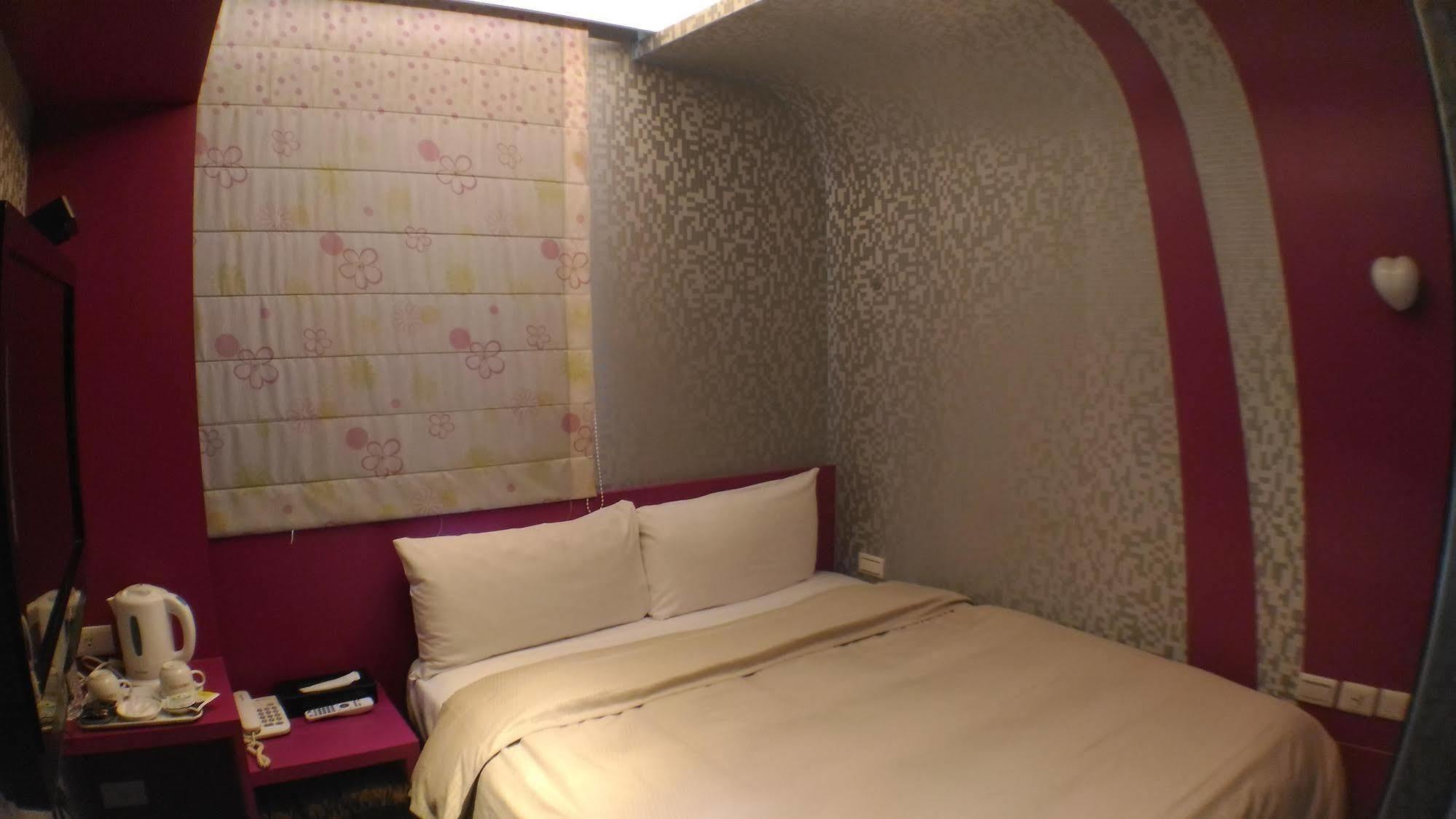 Lio Hotel - Ximending Tajpej Buitenkant foto